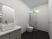 Chambres préfabriquées en acier de villa de lumière blanche avec le lavabo, douche fournisseur
